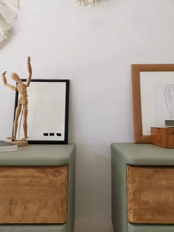 Nachtkästchenset, Upcycling Nachtkästchen, grüne Nachtkästchen, Vollholz Nachtkästchen