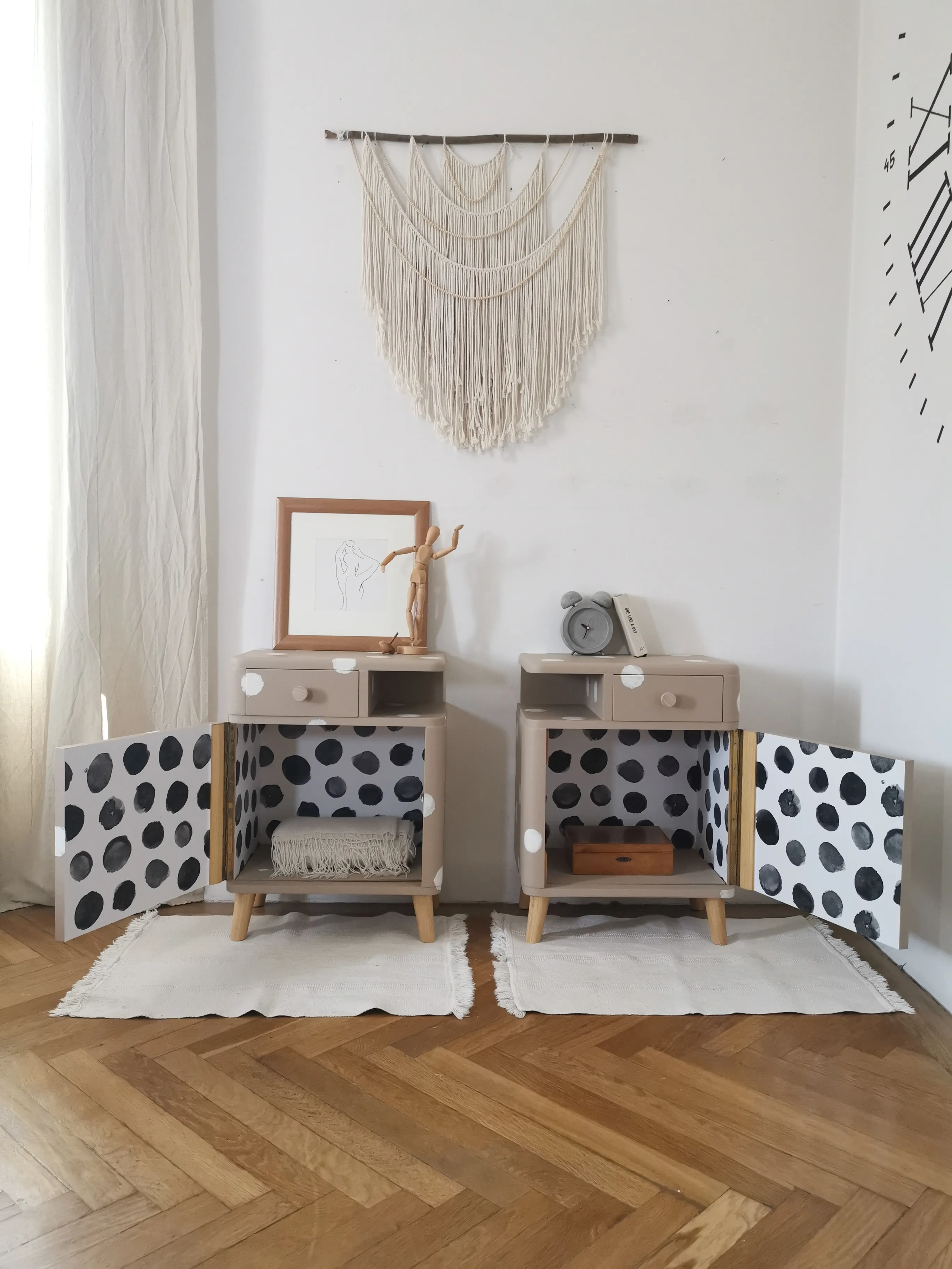 Psyche Nachtkästchen nachher