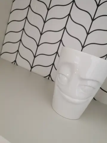 Upcycling Vitrine, Webstoff, handgewebter Stoff, DIY Möbel bauen, Vintage Möbel, Möbelupcycling, Tischlerarbeit