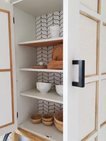 Upcycling Vitrine, Webstoff, handgewebter Stoff, DIY Möbel bauen, Vintage Möbel, Möbelupcycling, Tischlerarbeit