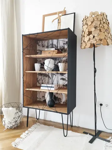 Ikea Regal, Upcycling Bücherregal, Gummibänder, Gummibänder Möbel, Oberflächenstruktur, Vollholz Regal, Möbeldesign in Wien