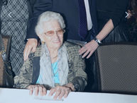 הגב רות דיין הלכה לעולמה חודש לפני יום הולדתה ה 104.