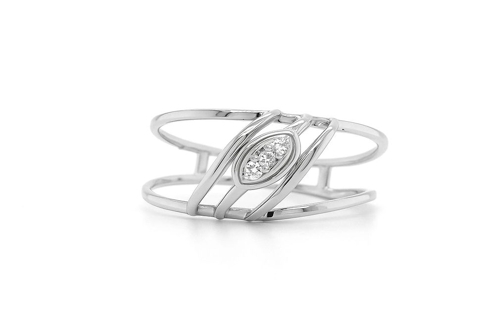 Thumbnail: Trio Lab Diamond Gold Ring