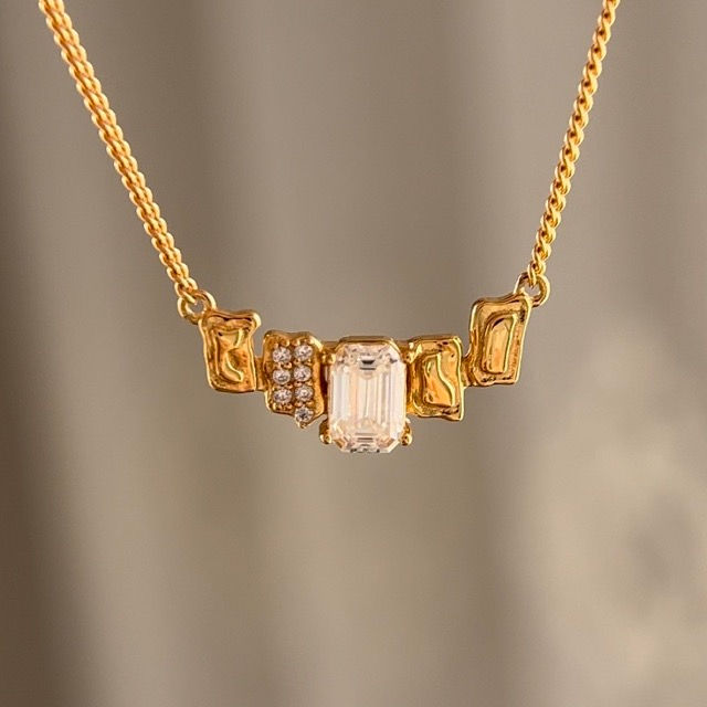 Thumbnail: Irregular Square Emerald-Cut Moissanite Necklace