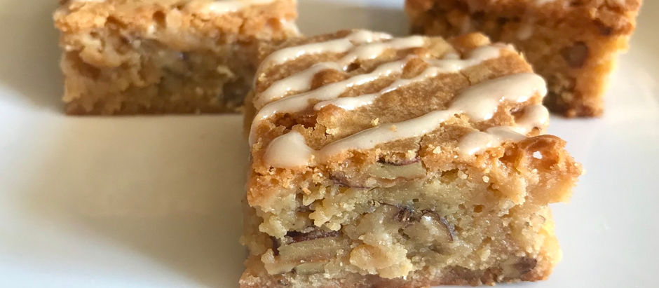 Maple-Pecan Fudge Blondies