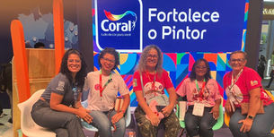 Pintoras da Bahia Brilham na maior Feira da Construção Civil da América Latina