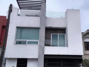 CASA EN CIMA DE LAS CUMBRES
