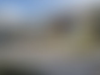 Esta cómoda residencia de 441 m² se encuentra en el interior del exclusivo y prestigiado sector El Vergel, el cual cuenta con acceso controlado, barda perimetral, caseta y servicio de vigilancia (24 hrs/7 días). El parque de este fraccionamiento cuenta con una gran área verde con bancas de descanso y vitapista. En una excelente ubicación muy cerca de la zona comercial Esfera en Carretera Nacional.