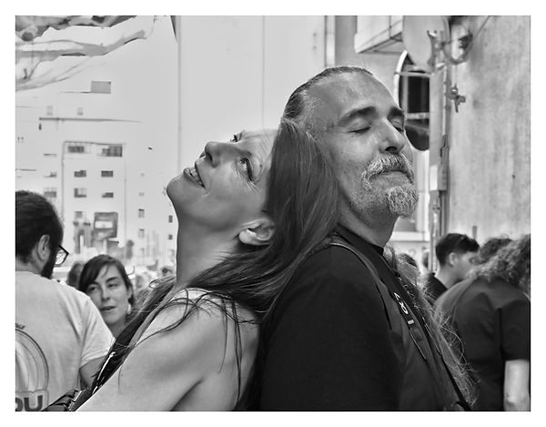 DOS MIRADAS.jpg