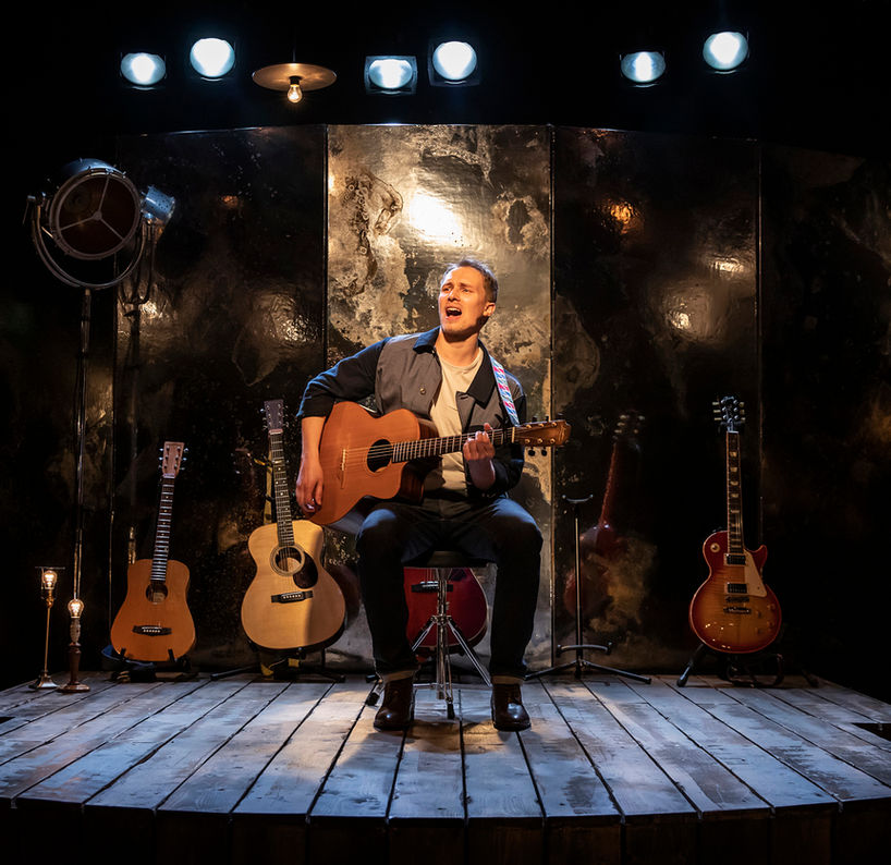 041_96A4656_The Lion_Pamela Raith Photography.jpg