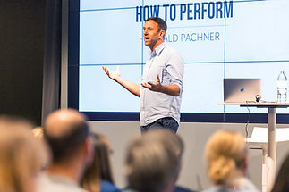 GESU_Institut_Harald_Pachner_Teamtrainings_Unternehmenskultur.jpg