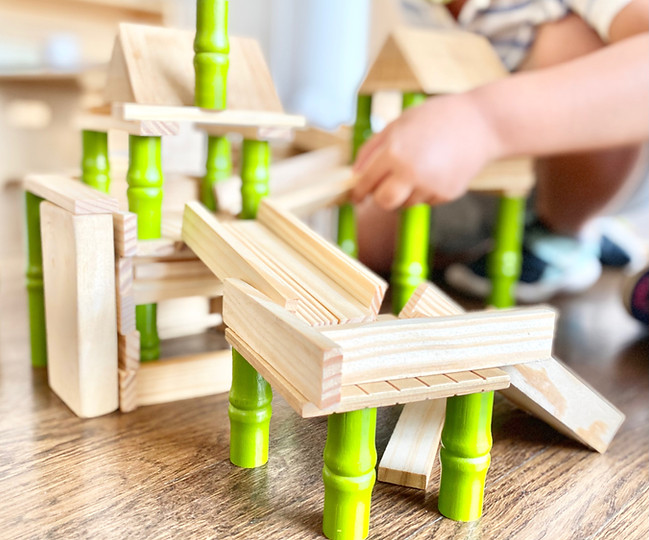 We create a Chinese speaking environment that offers abundant opportunities for children to engage in collaborative play, fostering the development of their confidence, negotiation skills, and social abilities within a group setting. Through shared activities and interactive playtime, children learn the art of communication, compromise, and teamwork. These experiences empower them to express themselves effectively, navigate social dynamics, and build meaningful relationships with their peers. We believe that such interactions not only enrich their childhood experiences but also equip them with essential life skills that will serve them well throughout their journey of growth and learning.