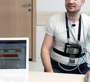 Esame-di-Polisonnografia-A-Medical-Group-Arce-1_edited.jpg