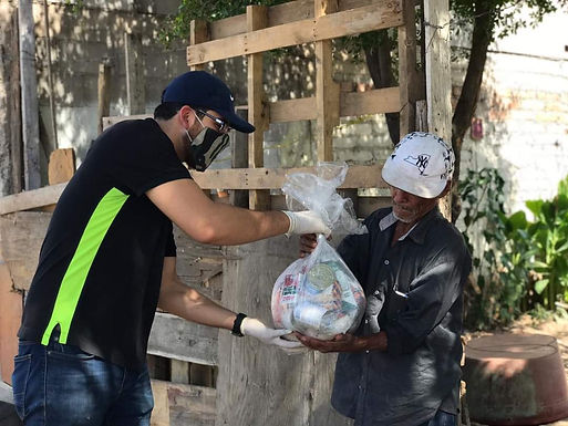 Entrega Bienestar Social apoyos alimentarios y oxímetros a familias necesitadas en Hermosillo