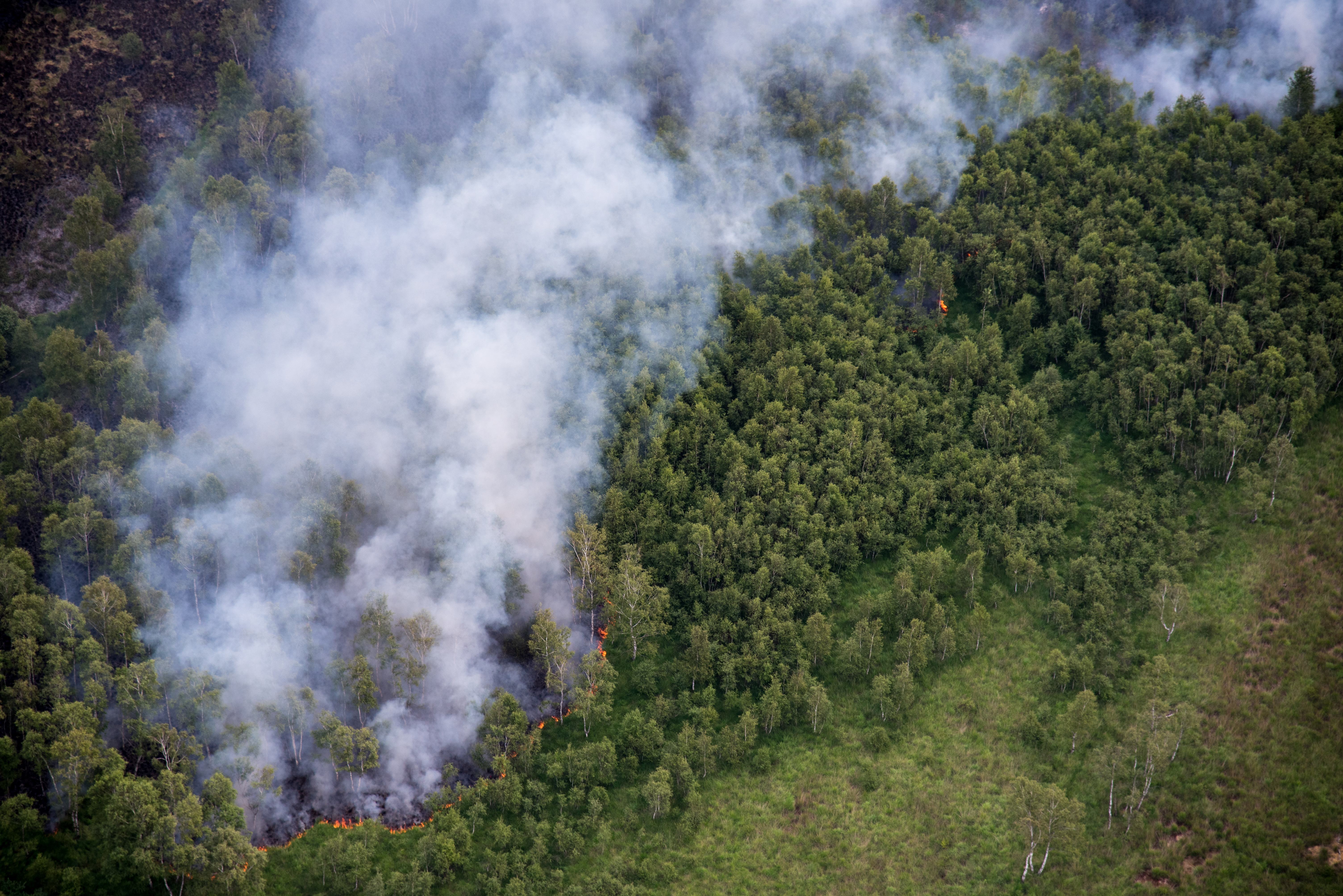 Luchtfoto van de brand Mariapeel