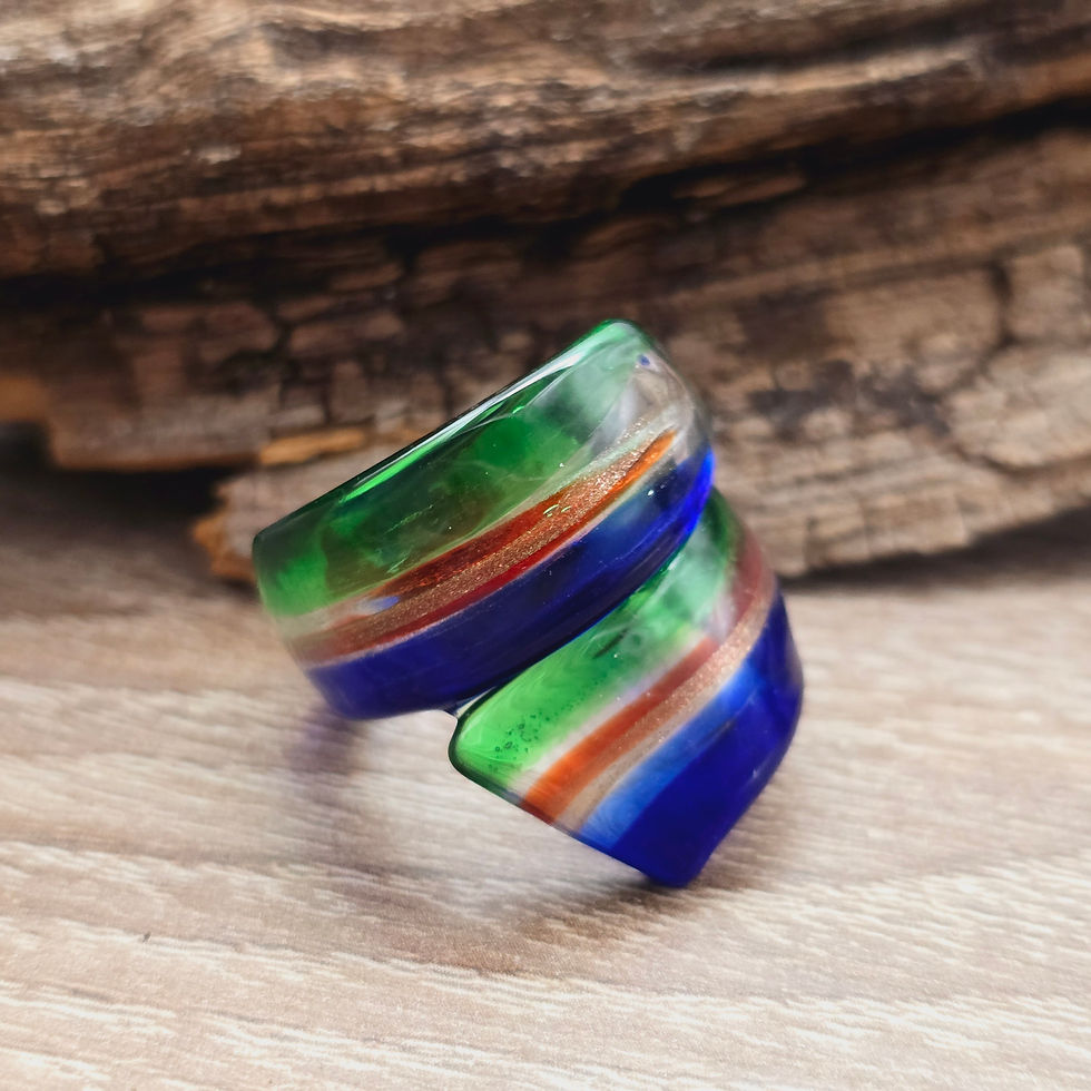 Miniaturbild: Murano Glasring Spirale in  transparent mit blau, mit grün & Blattgold Gr. 20