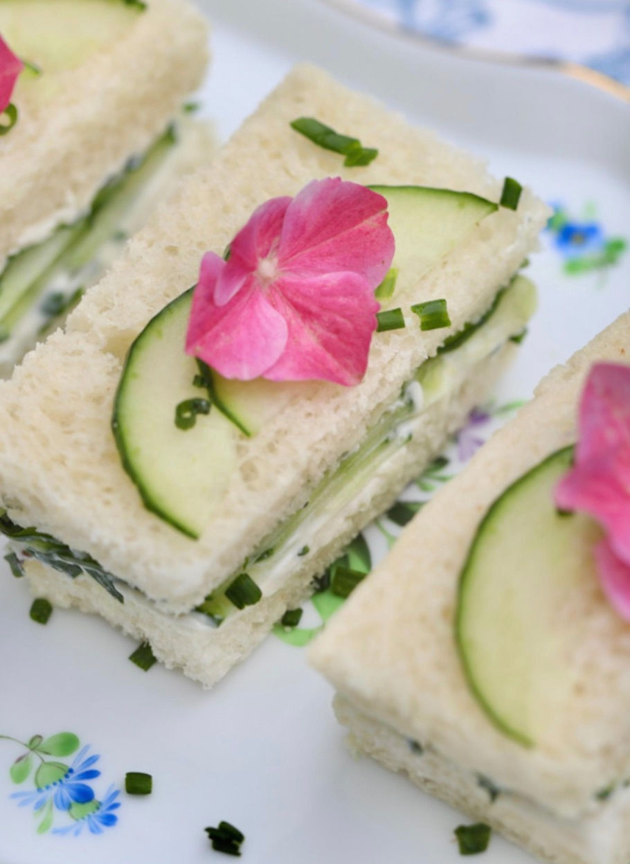Thumbnail: Garden Teatime Book