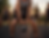 Firefly_Lass eine gruppe trainieren, Trainingsboden schwarz, natur im Hintergrund, Abendso