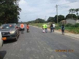 Route Mankim-Meteing : l’entreprise progresse dans la construction de huit ponts et entame le revêtement des accotements.