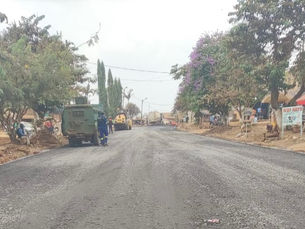 Construction de la route Kumba-Ekondo Titi, les équipes du BIR poursuivent les travaux sur le terrain.