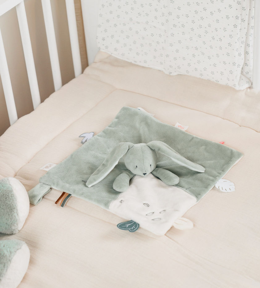 Thumbnail: Noukies R&V Comforter