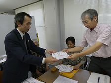 P1040563s.jpg