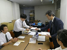 P1040565s.jpg