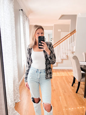 Effortless Style: Rock the Classic Cotton Seamless Squareneck Tank Top from Abercrombie and Flannel