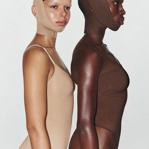 Skims’ New “Seamless Sculpt Face Wrap”: Celebrity Hype or Frivolous Fad?