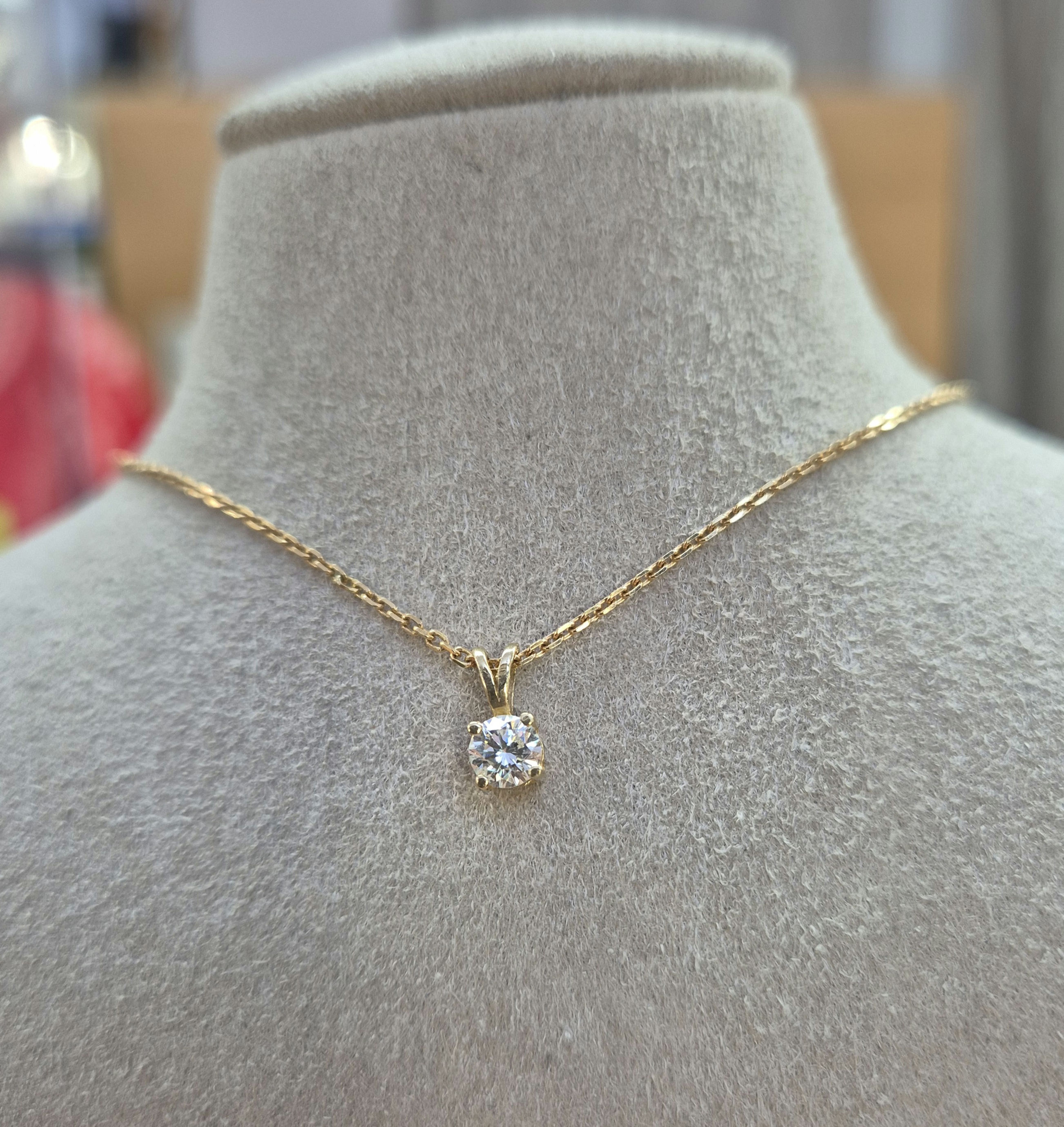 Pendentif vintage solitaire diamant 0.25 ct