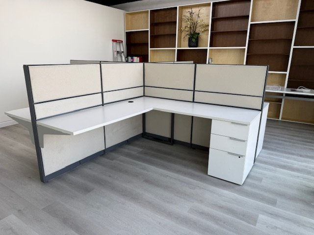 Teknion TOS Workstations