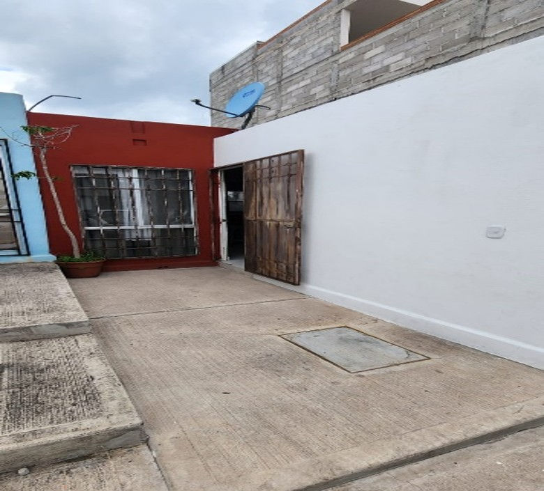 $950.000.00 Casa En Los Heroes