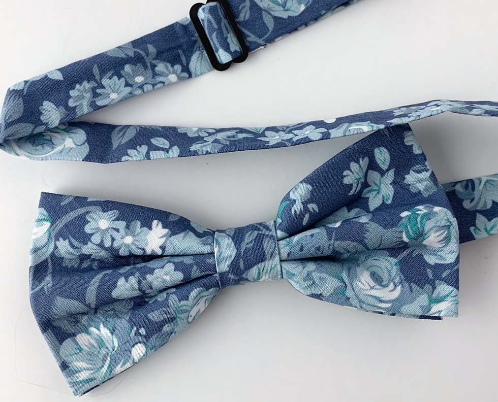 Thumbnail: Seafoam Bow Tie