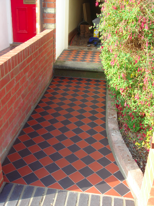 100mm Red & Black Quarry Tiles