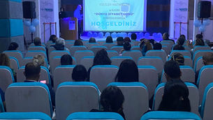 Özel Yücelen Hastanesi'nde Düzenlenen Dünya Diyabet Günü Etkinliği ve Bilgilendirme Konferansı