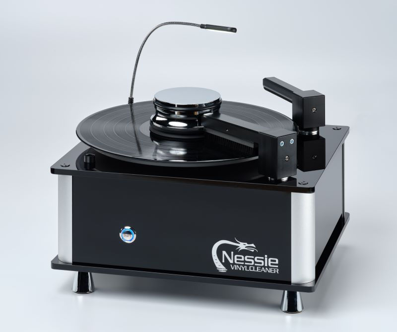 NESSIE PRO+ VINYL CLEANER