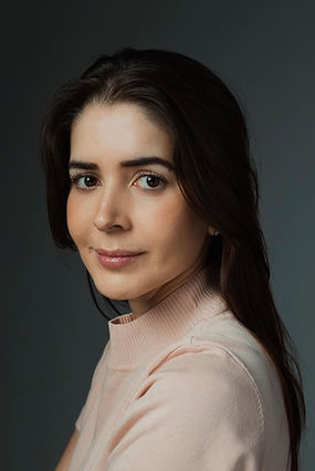 CAMILA MOL