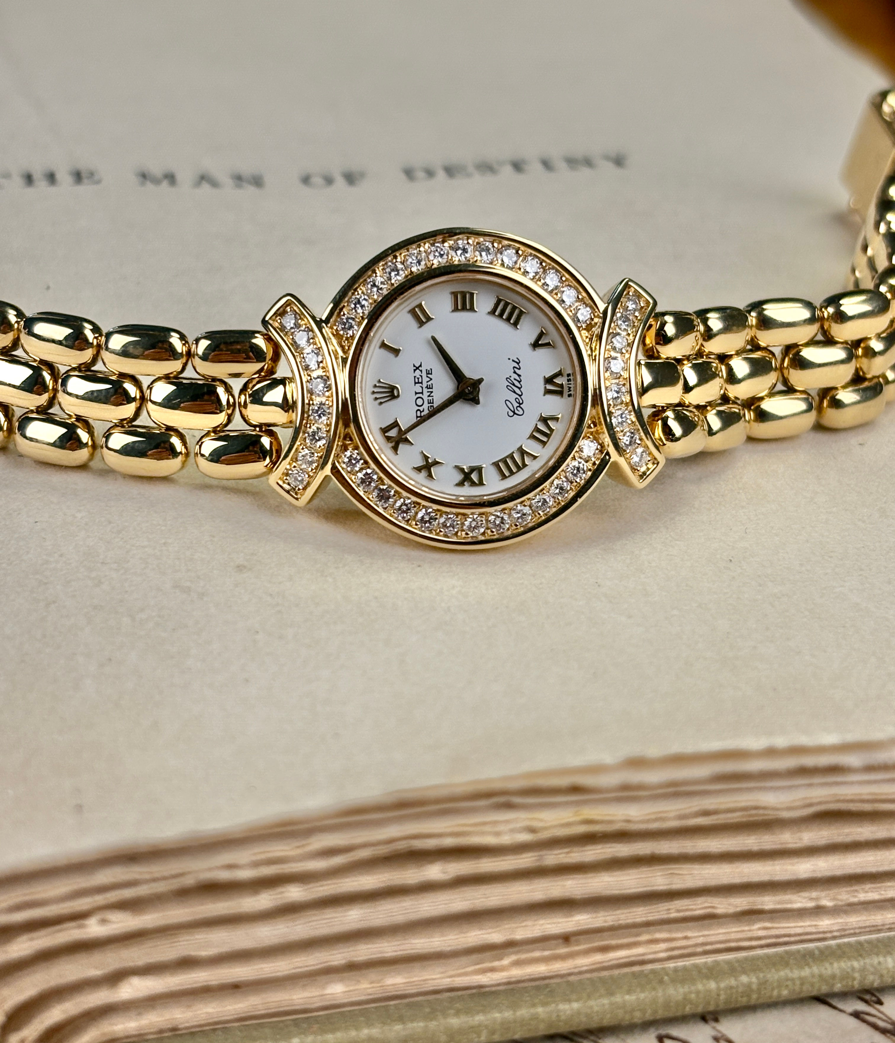 ROLEX 18k Solid Gold Very Collectible Piece