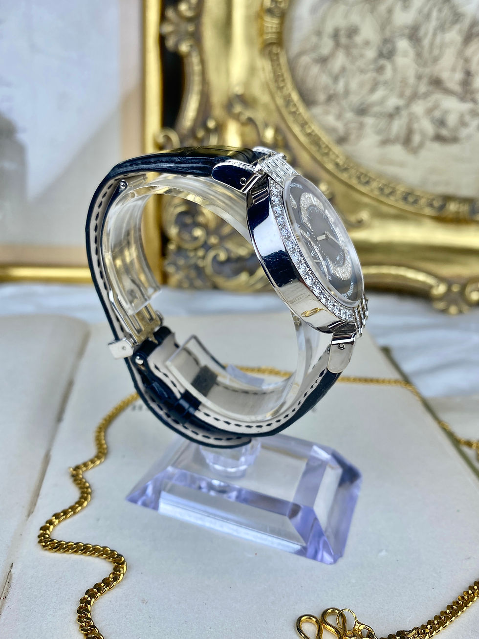 Thumbnail: HARRY WINSTON Luxury Mother of Pearl 18k White Solid Gold