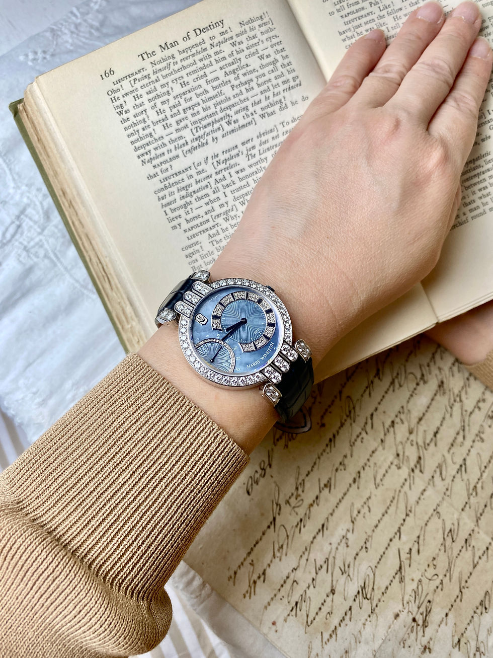 Thumbnail: HARRY WINSTON Luxury Mother of Pearl 18k White Solid Gold