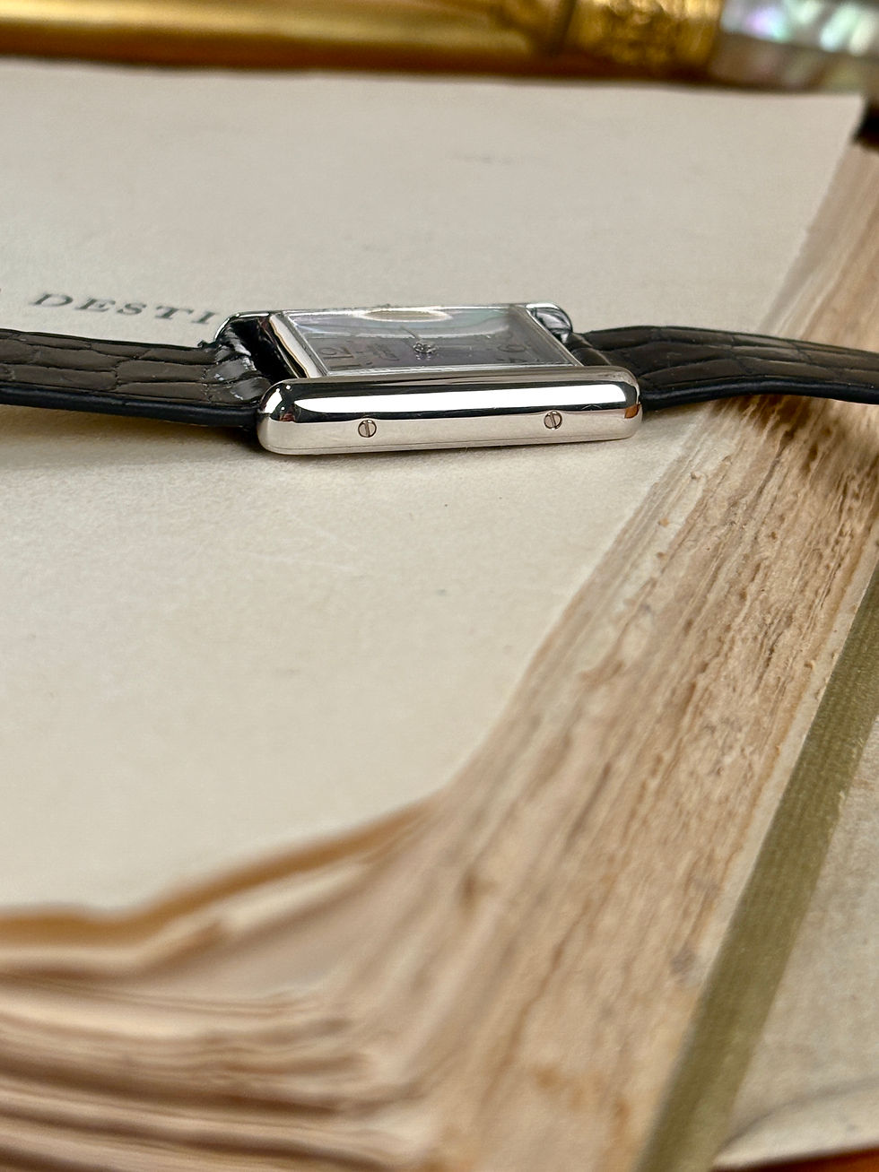 Thumbnail: Cartier Tank Mother Of Pearl