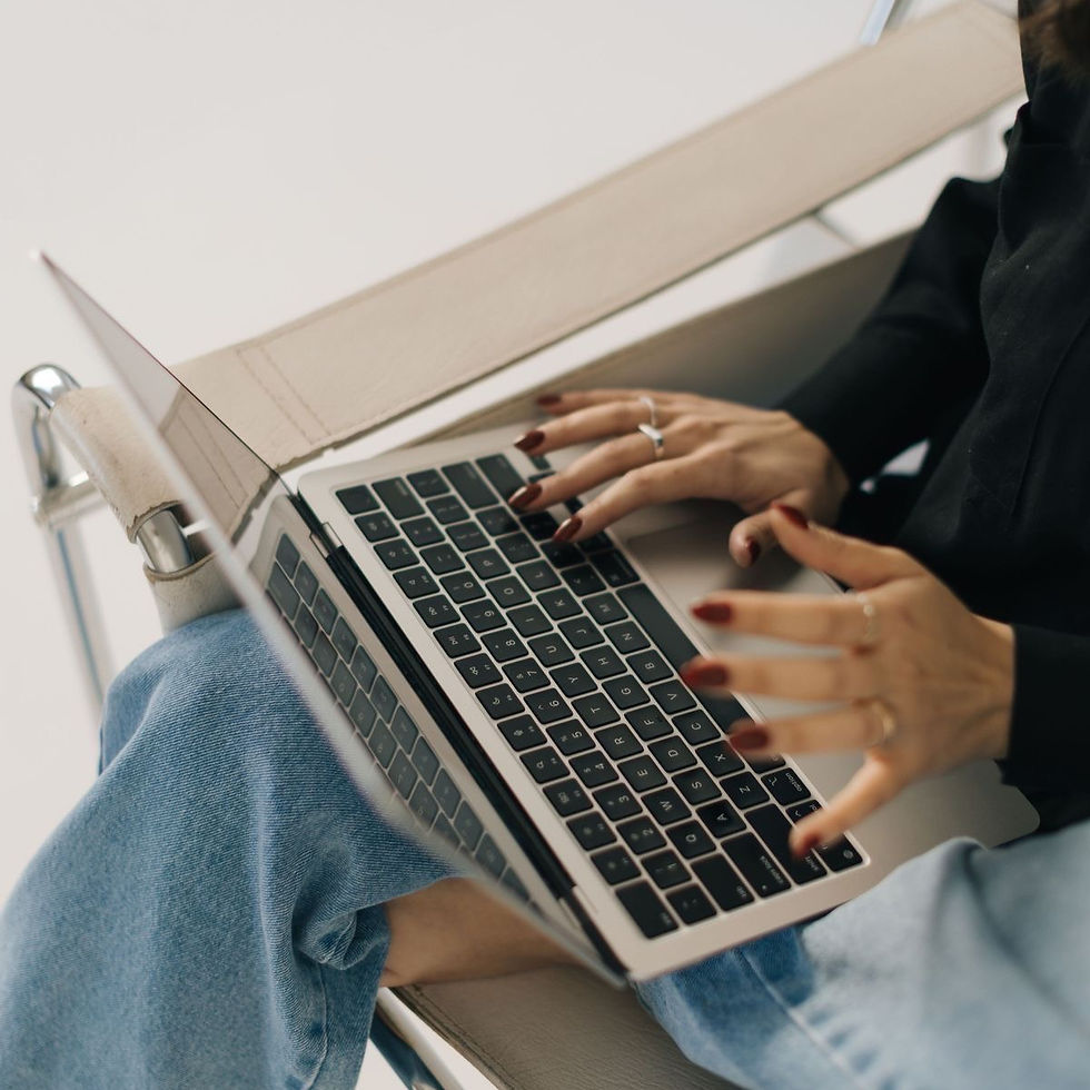 Pourquoi travailler avec un freelance plutôt qu’une agence web ?