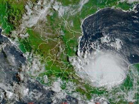 Grace se degrada a categoría 1; avanza por México con lluvia y viento