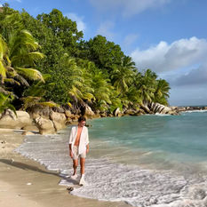 Clientes VIP. PouTravel es una agencia de viajes de lujo 100% a medida. Llámanos al 93 414 16 06. Expertos en lunas de miel y viaje de novios, safaris en privado organizados por África, viajes orgaizados en familia. Más de 10 años de experiencia en el sector del turismo de lujo. Experiencias únicas por todo el mundo. Asistencia 24h en viajes. Asesoramiento personalizado. Organizamos viajes a medida. Trato VIP. El viaje de tus sueños hecho realidad. Clientes por todo España. Viajeros Pou Travel.