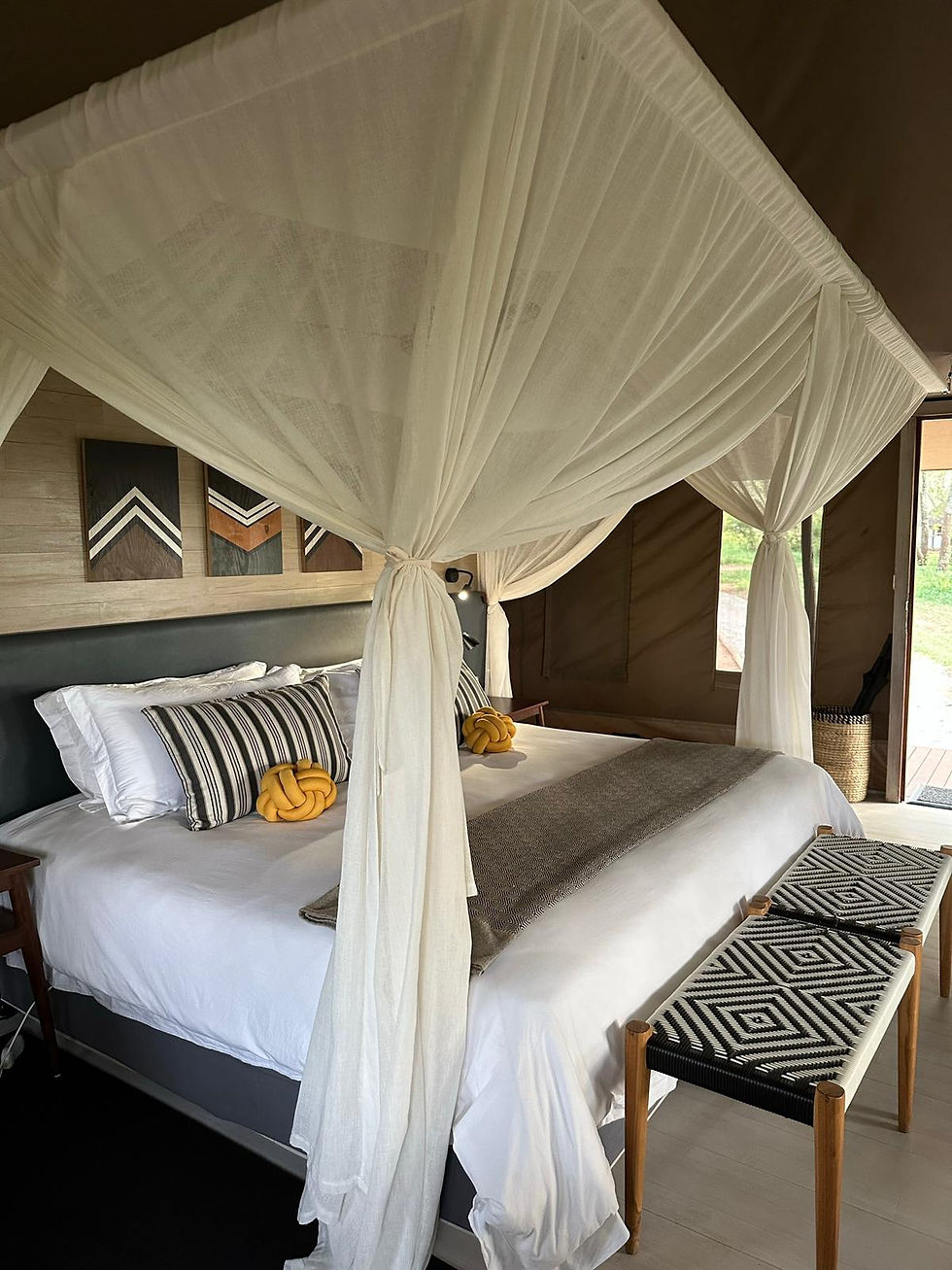 Luna de miel en Tanzania - Agencia de viajes 100% a medida. Contáctanos al 93 414 16 06. Conocemos los destinos en primera persona. Encuentra los destinos más exclusivos y de moda del momento. Viajes de lujo y Trato VIP. La mejor selección hotelera. Asesoramiento personalizado según tus preferencias. Crea tu viaje a medida y vive una experiencia única. Más de 10 años de experiencia en el sector del turismo de lujo.