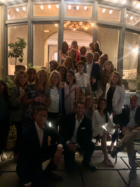 Eventos PouTravel. PouTravel es una agencia de viajes de lujo 100% a medida. Llámanos al 93 414 16 06. Expertos en lunas de miel y viaje de novios, safaris en privado organizados por África, viajes orgaizados en familia. Más de 10 años de experiencia en el sector del turismo de lujo. Experiencias únicas por todo el mundo. Asistencia 24h en viajes. Asesoramiento personalizado. Organizamos viajes a medida. Trato VIP. El viaje de tus sueños hecho realidad. Oficinas en Barcelona y Gerona. Trabajamos por todo España. 