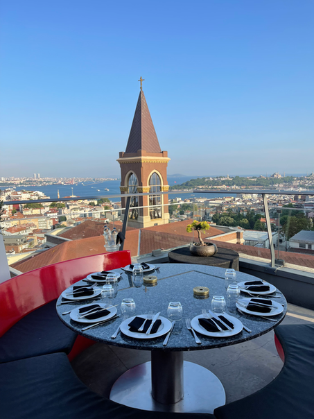 Viaje de prospección a Turquía con los Hoteles Six Senses. PouTravel es una agencia de viajes de lujo 100% a medida. Llámanos al 93 414 16 06. Expertos en lunas de miel y viaje de novios, safaris en privado organizados por África, viajes orgaizados en familia. Más de 10 años de experiencia en el sector del turismo de lujo. Experiencias únicas por todo el mundo. Asistencia 24h en viajes. Asesoramiento personalizado. Organizamos viajes a medida. Trato VIP. El viaje de tus sueños hecho realidad. Oficinas en Barcelona y Gerona. Trabajamos por todo España. 