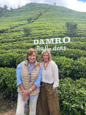 Clientes VIP. PouTravel es una agencia de viajes de lujo 100% a medida. Llámanos al 93 414 16 06. Expertos en lunas de miel y viaje de novios, safaris en privado organizados por África, viajes orgaizados en familia. Más de 10 años de experiencia en el sector del turismo de lujo. Experiencias únicas por todo el mundo. Asistencia 24h en viajes. Asesoramiento personalizado. Organizamos viajes a medida. Trato VIP. El viaje de tus sueños hecho realidad. Clientes por todo España. Viajeros Pou Travel.