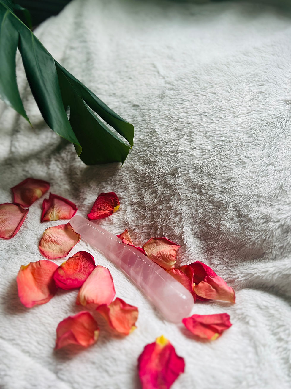 rose quartz crystal yoni wand