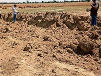 कानपुर देहात में अवैध खनन का मामला, किसानों के खेत से मिट्टी चोरी